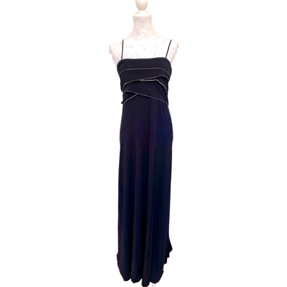 Max Studio Sleeveless Maxi Dress With White Stitch